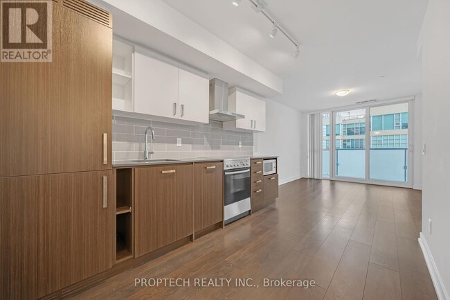 Photo du bâtiment - 125-125 Redpath Ave