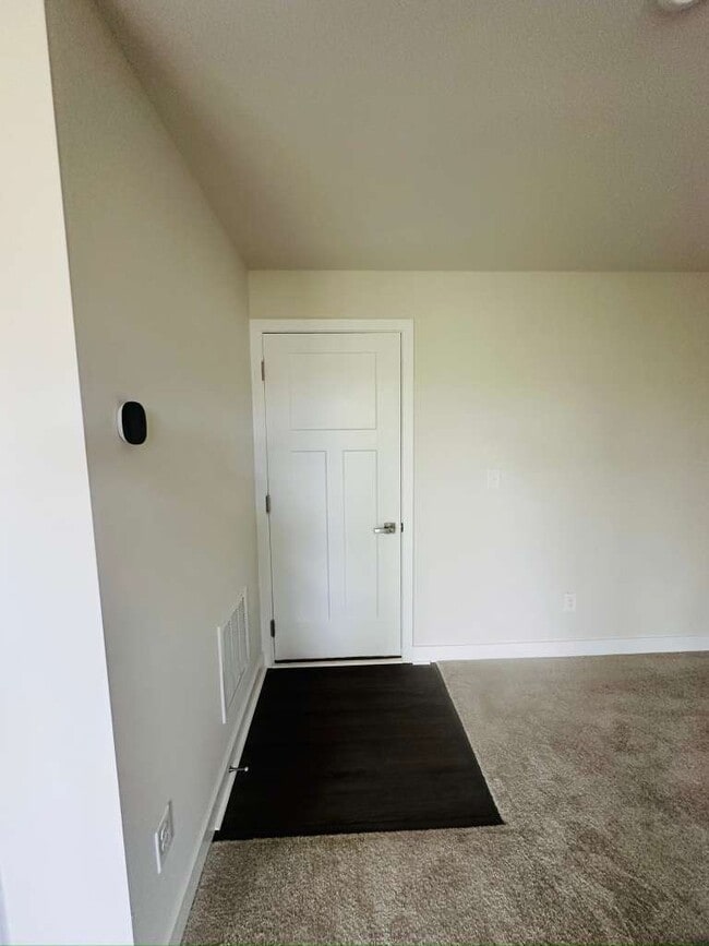 Foto del edificio - 9904 Oaklawn Blvd NW