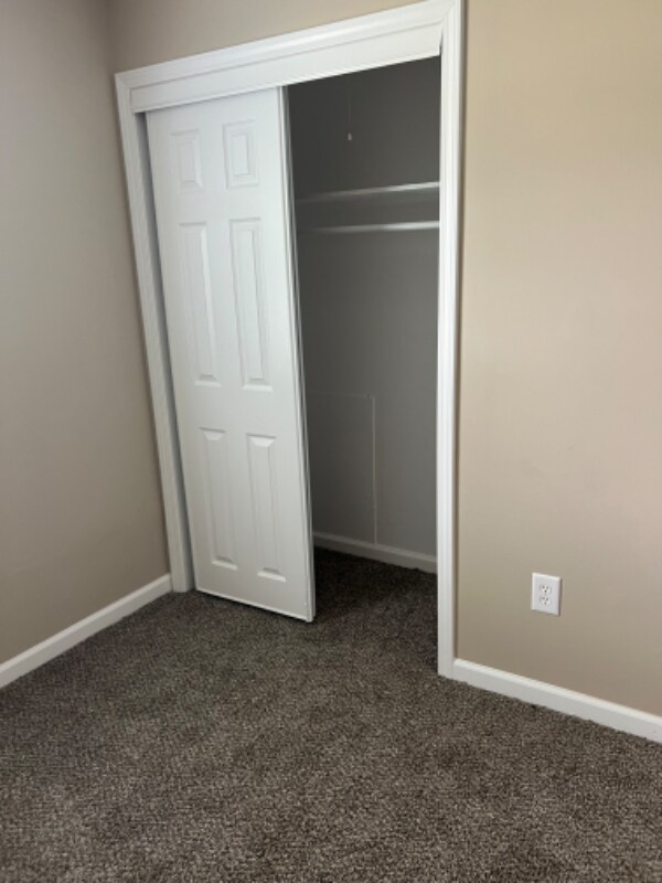 Foto del edificio - 240 English Ave