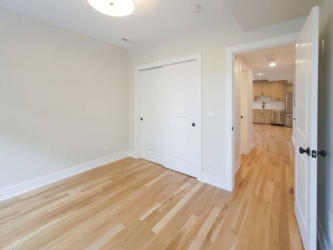 Foto del edificio - 3358 N Sheffield Ave