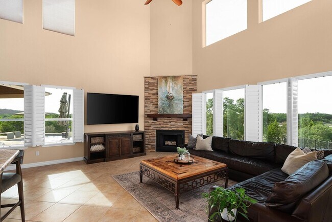 Foto del edificio - 1472 Kings Cove Dr