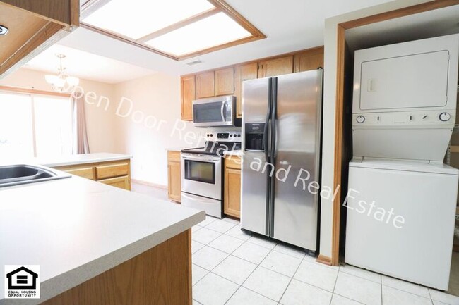 Building Photo - 7105 Thamesford Dr