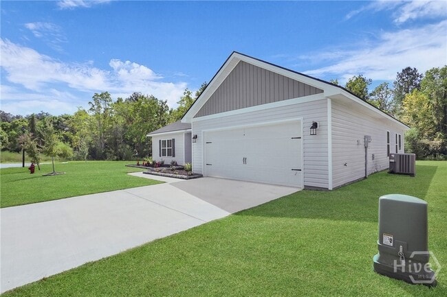 Building Photo - 1039 Meloney Dr