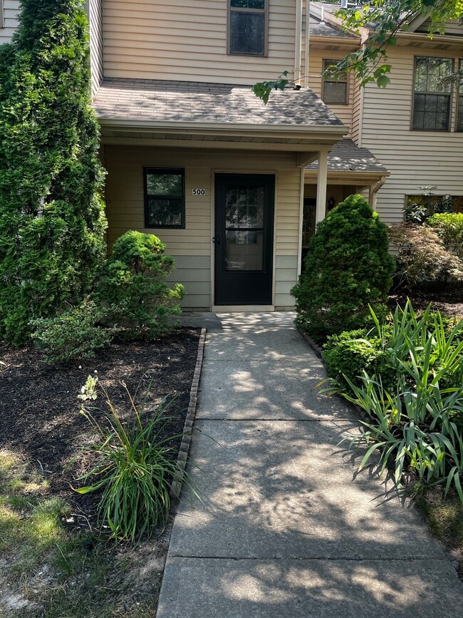 Building Photo - 500 Goldthread Ct