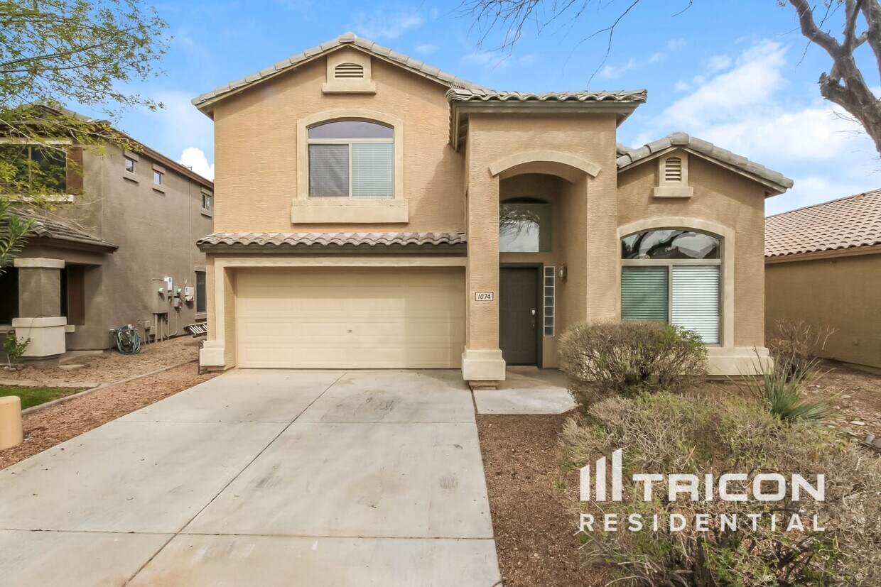 1074 E Palomino Way San Tan Valley AZ House Rental in San Tan Valley