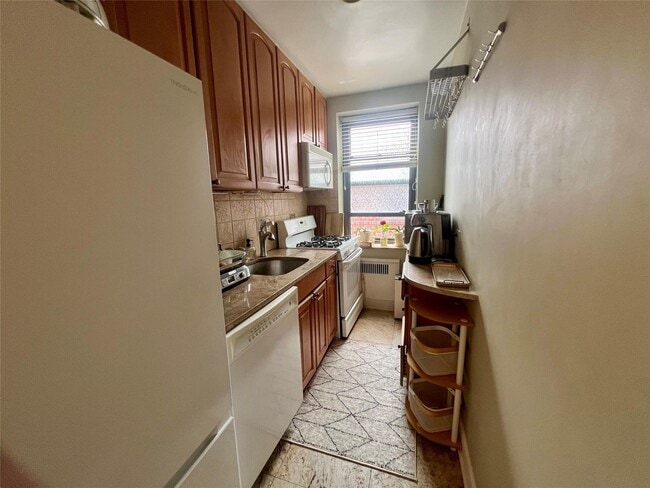Building Photo - 1 Town House Pl