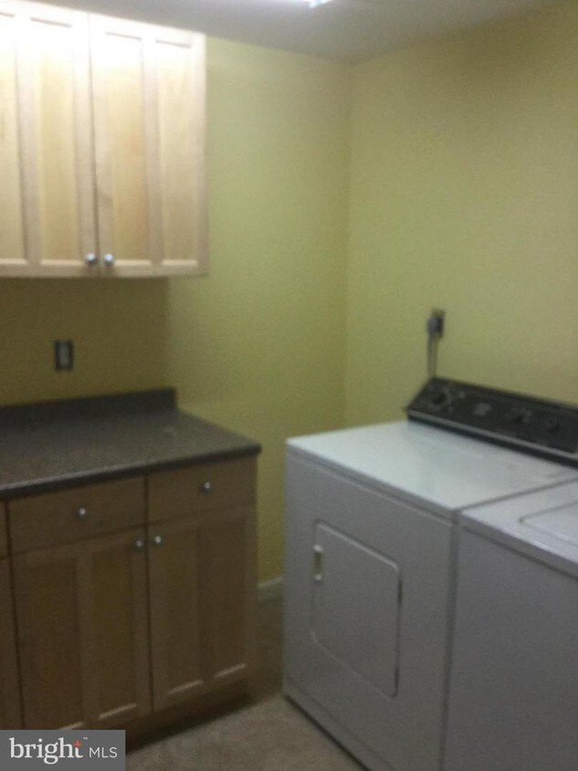 Primary Photo - 203 Bookham Ln