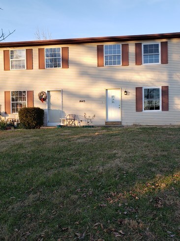 Building Photo - 1645 Tiki Ln
