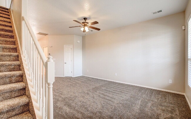 Foto del edificio - 4843 Harrier Ridge Dr