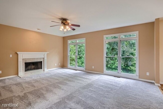 Building Photo - 5 br, 3.5 bath House - 62 Potomac Drive UNIT
