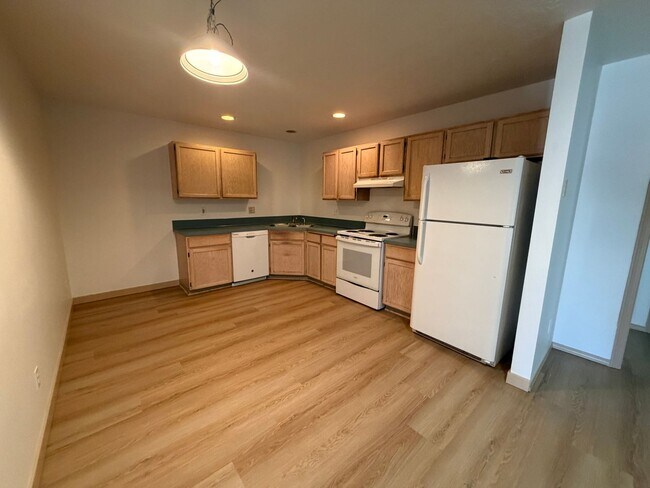 Building Photo - 112