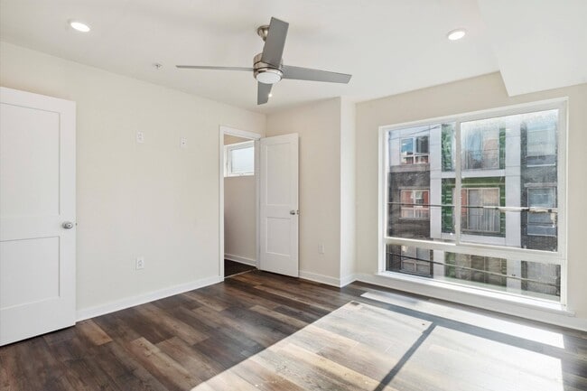 Foto del edificio - 1330 N 15th St