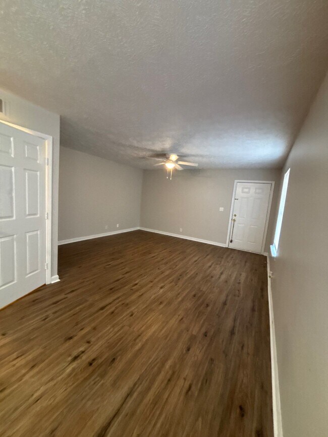 Foto del edificio - 5180 Keegan Way