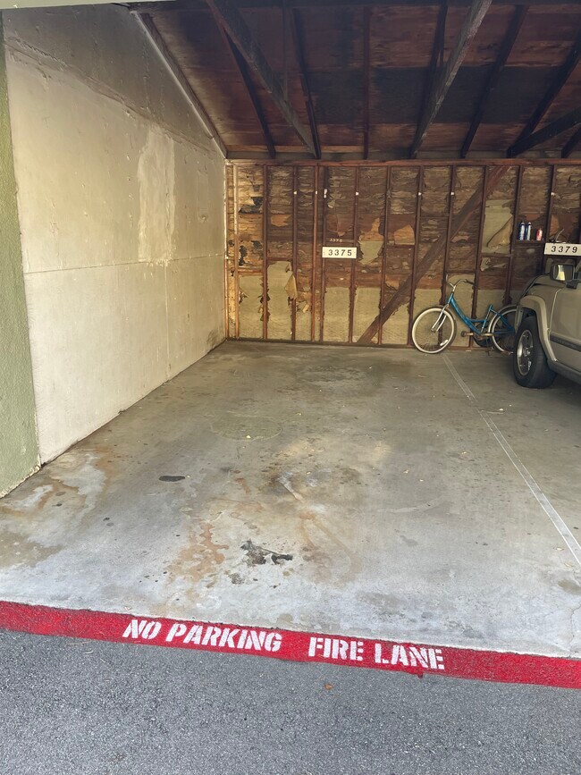 Carport - 3375 Butterfield Ave