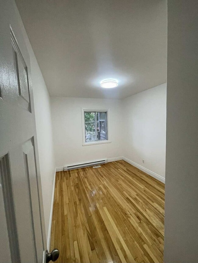 Building Photo - 9404 Rue Francoeur