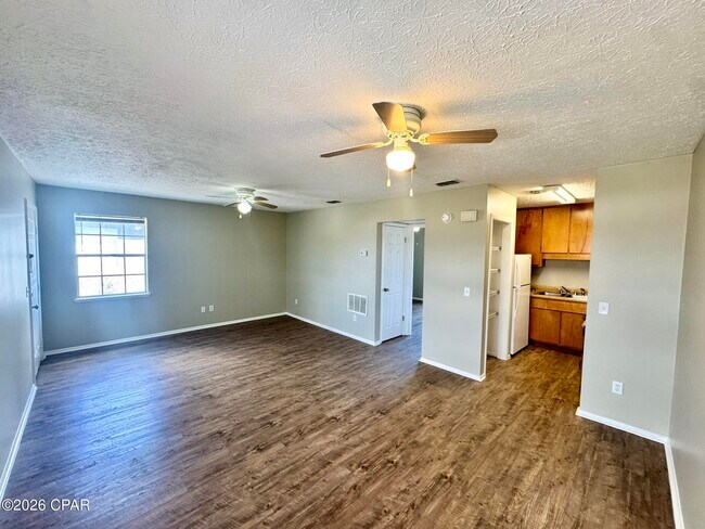 Foto del edificio - 7718 FL-22