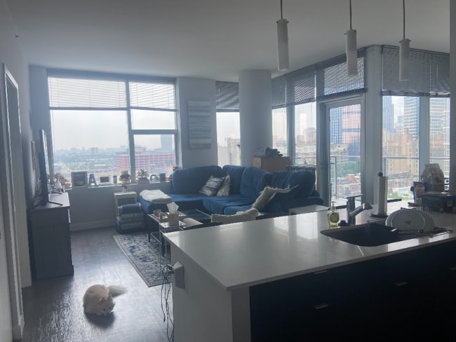 Photo - 1000 S Clark St Apartment