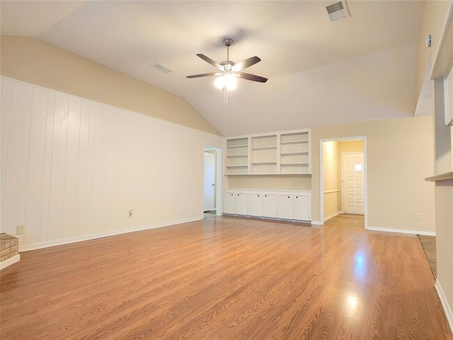 Building Photo - 13215 Frank Ln