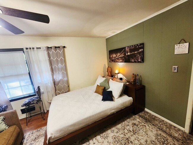 Foto del edificio - 4197 Fredericksburg Dr