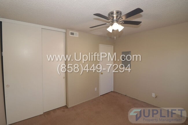 Building Photo - 1908 Via Las Palmas