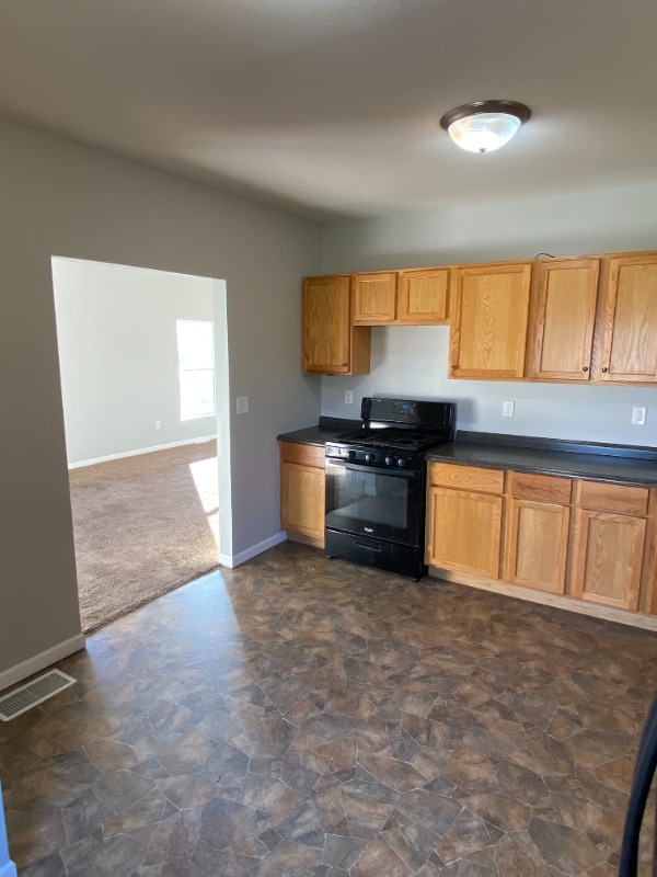 Building Photo - 3215 Schaeffer Dr SW