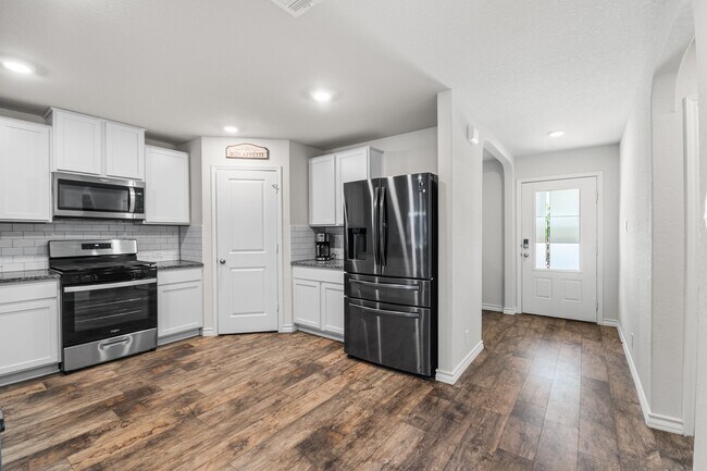 Building Photo - 274 Sparrowhawk