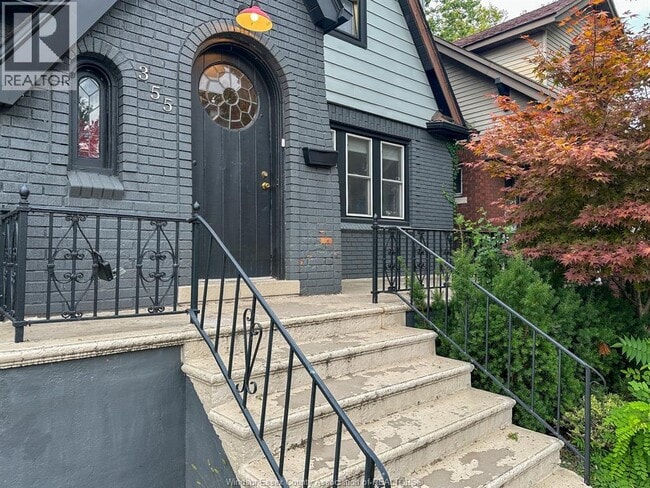 Photo du bâtiment - 355 Randolph Ave
