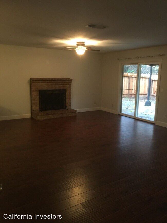 Foto del edificio - 3 br, 2 bath House - 7688 San Simeon Drive