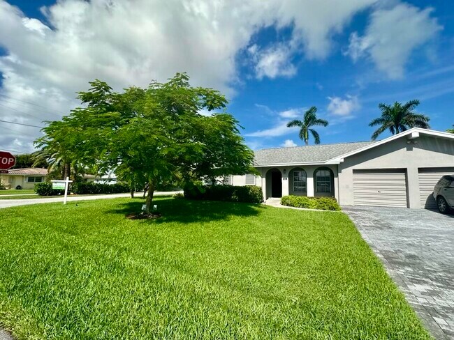 Foto del edificio - 6401 NE 7th Ave