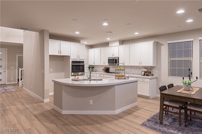 Building Photo - 16 Cresta Villa Ct