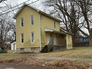 Building Photo - 512 Blackman St