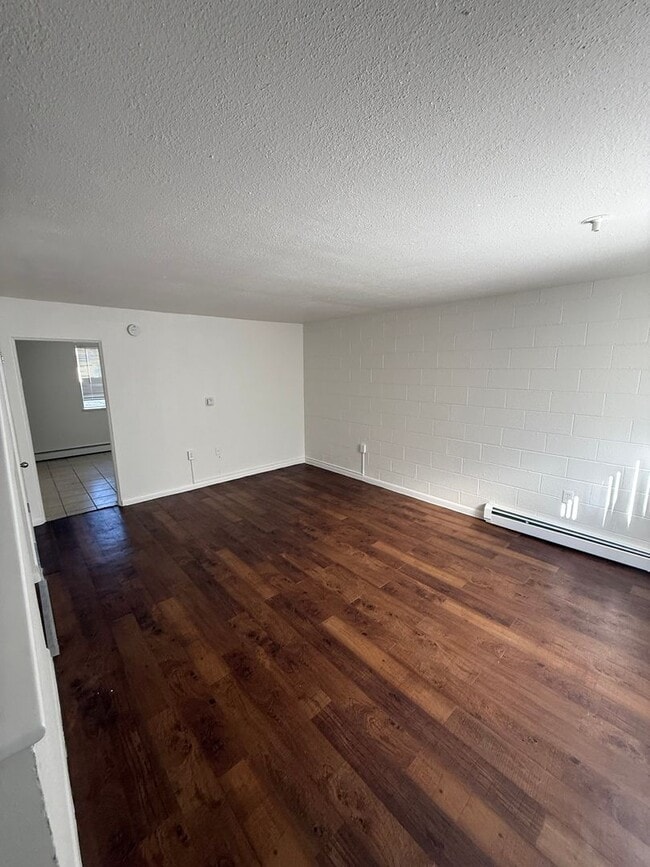 Building Photo - 3 bedroom Now Available in Anschutz Medica...