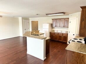Building Photo - 206 TX-342