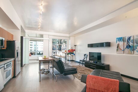 Primary Photo - 350 W Ash St