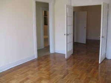 Primary Photo - 1049 Bedford Ave