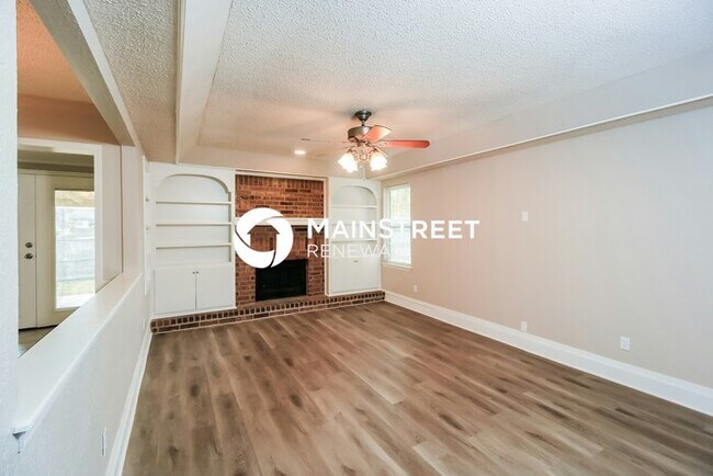 Foto del edificio - 3 Bedroom Pet-Friendly Home in MOORE, OK with Main Street Renewal