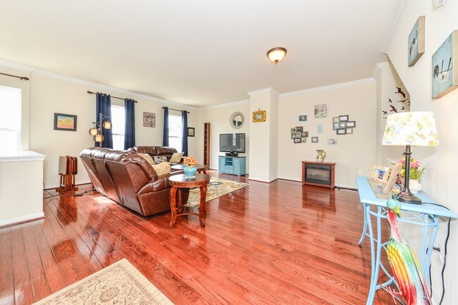 Building Photo - Bristow Townhome For Rent