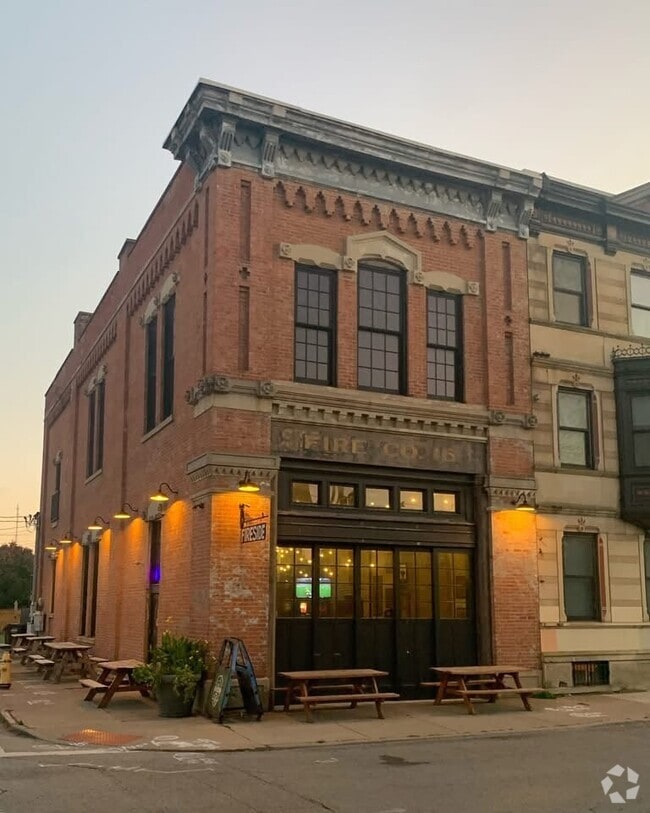 Building Photo - 773 E McMillan St