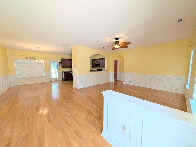 Foto del edificio - 244 Belclare Way