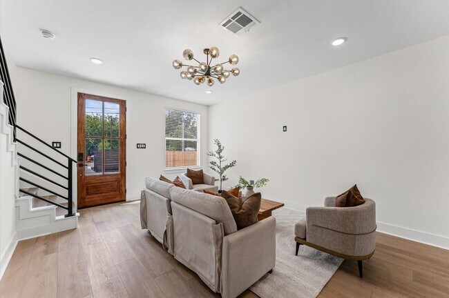 Foto del edificio - 8605 Amadwe St