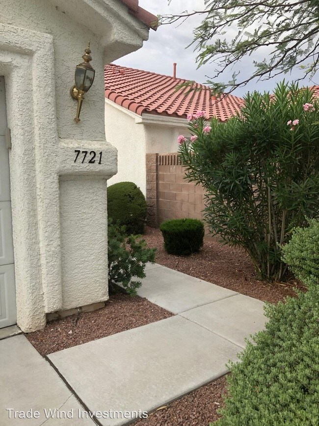 Building Photo - 2 br, 2 bath House - 7721 Top Hat Avenue