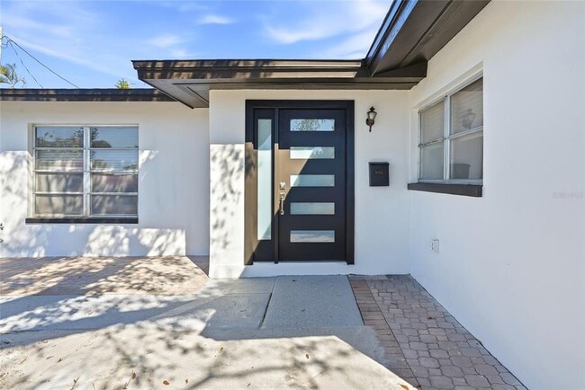 Foto del edificio - 1801 62nd Terrace S