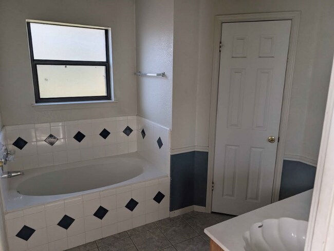 Foto del edificio - 1506 Margaret Lee St