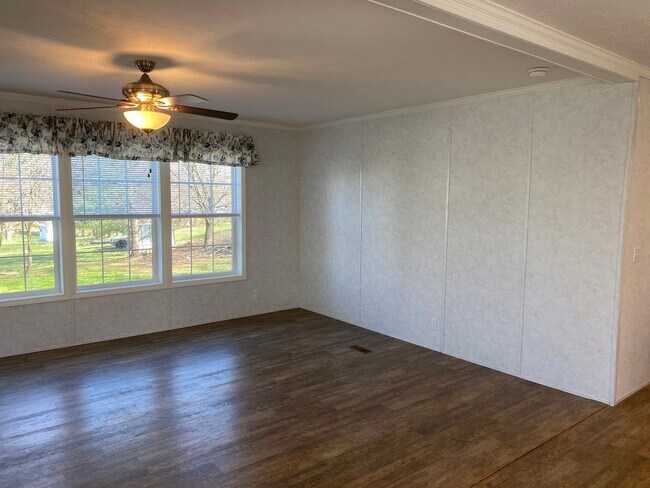 Foto del edificio - 135 Church Rd