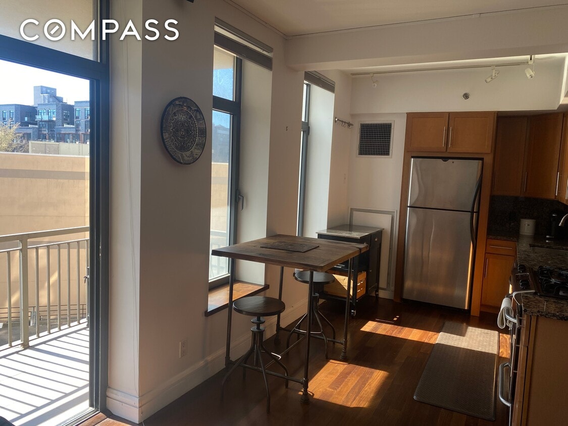 346 Coney Island Ave Unit 405, Brooklyn, NY 11218 Room for Rent in