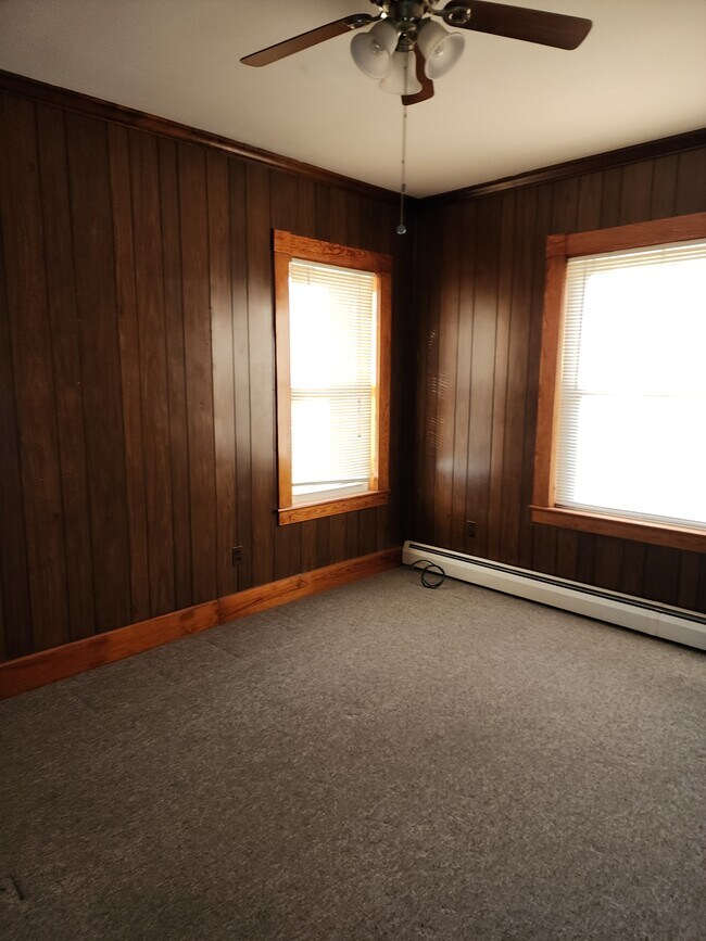 Living room - 50 Sawyer St