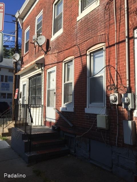 Building Photo - 2 br, 1 bath House - 4 Jersey Street