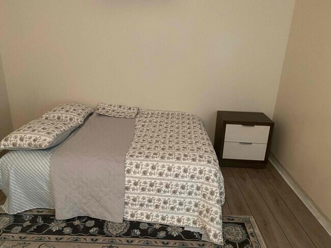 Foto del edificio - 1417 SW Vicuna Ln