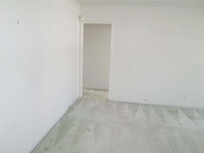 Foto del edificio - 293 Manville Rd