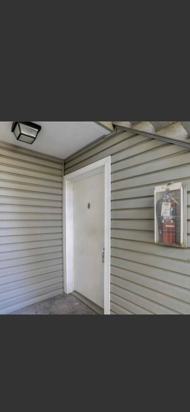 902 S Walden St Unit 101, Aurora, CO 80017 Condo for Rent in Aurora